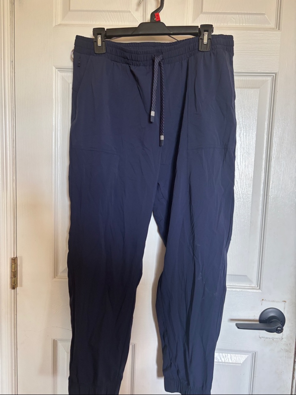 Fabletics Navy Elastic-Waist Joggers size short Large